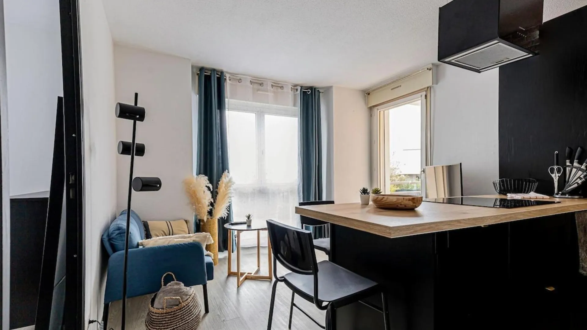 Moundi Piscine-Parking-Balcon Proche Hippodrome Appartement Toulouse