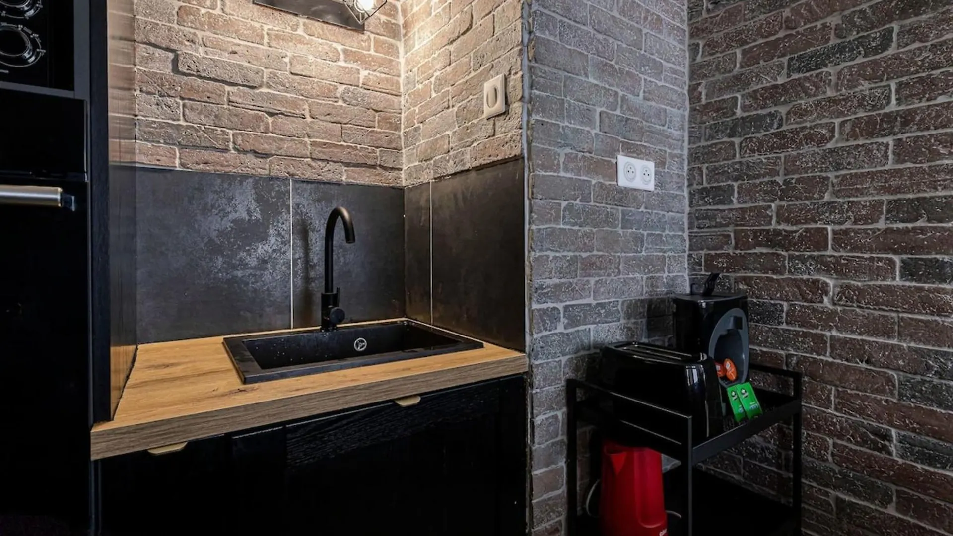 Moundi Piscine-Parking-Balcon Proche Hippodrome Appartement Toulouse
